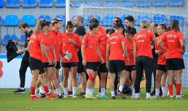 Kadın A Milli Takımı, Azerbaycan maçına hazır