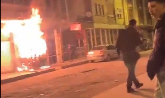 Kars'ta market alev alev yandı
