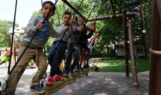 Kent park yenilenen yüzü ile hizmete açıldı