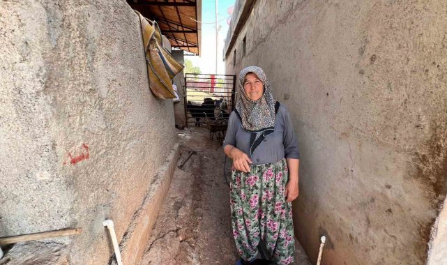 Kurbanlık satıcısı kadın: "Kurbanlıklar pahalı satılıyor bu kadar olmaz"