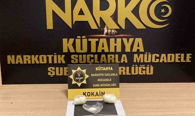 Kütahya'da üzerinde uyuşturucu bulunan yolcu tutuklandı