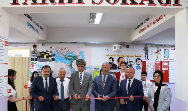 Lisede Sanat ve Tarih Sokağı