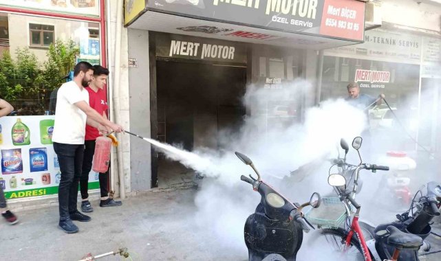 Motosiklet tamirhanesinde yangın paniği