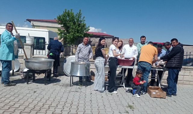 Niğde'de Alay İlkokulu'nda festival havasında pilav şenliği yapıldı