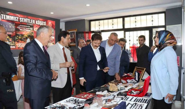Oltu'da yılsonu sergisi beğeni topladı