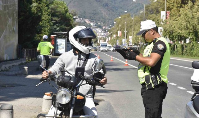 Ordu'da bir haftada yaklaşık 14 bin araç ve sürücüsü denetlendi
