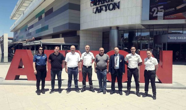 Polis ekipleri Özel Güvenlik Görevlileri Günü'nü kutladı