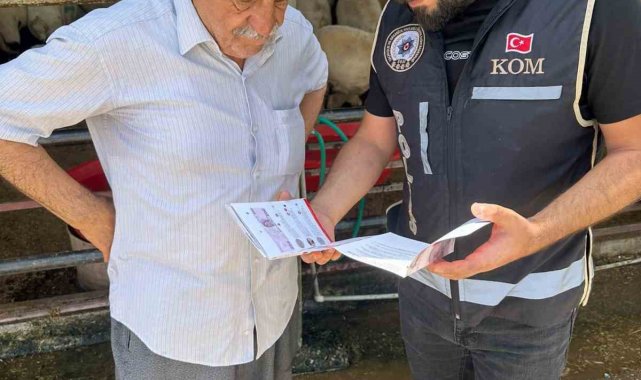 Polis ekiplerinden kurban pazarında sahte para uyarısı