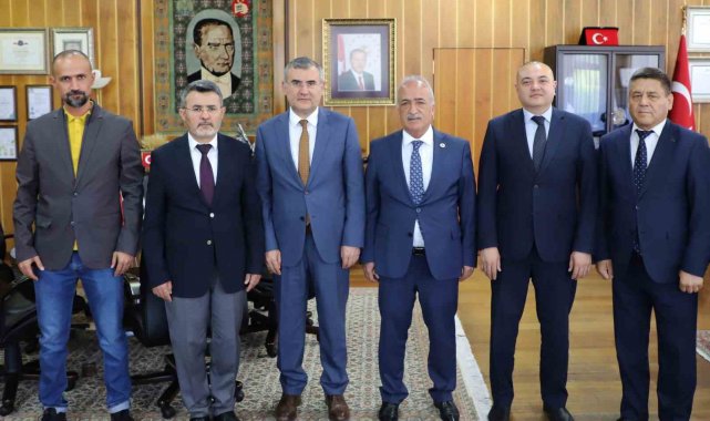 Rektör Çomaklı, Özbek heyetini kabul etti
