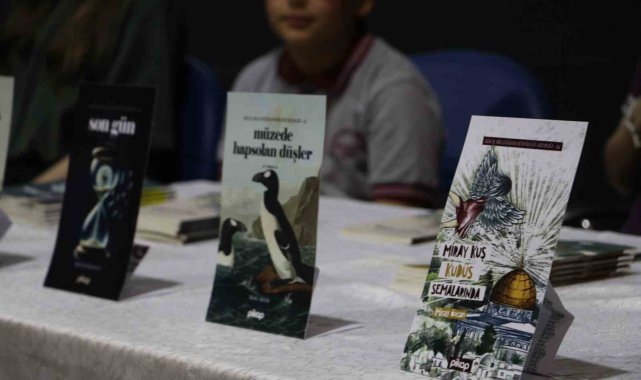 Rize'de öğrencilerin yazdıkları kitaplar okurların beğenisine sunuldu