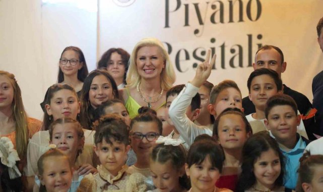 Sanat Akademisi kursiyerleri hünerlerini sergiledi