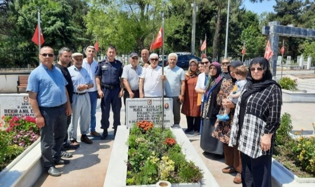 Şehit uzman çavuş kabri başında dualarla anıldı