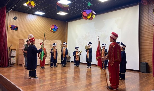 SGM'deki yılsonu etkinliği beğeni topladı