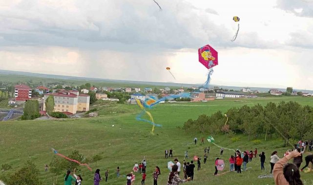Susuz'da uçurma şenliği