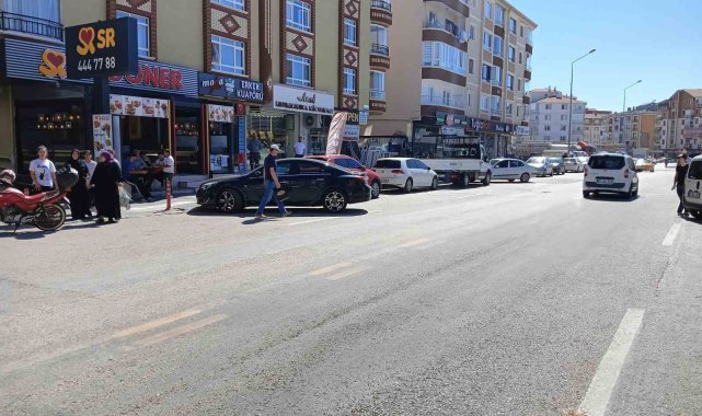 Tırın altında ezilen yaşlı kadın hayatını kaybetti
