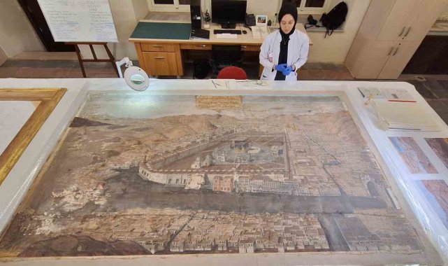 Topkapı Sarayı'ndaki 200 yıllık 'Mekke ve Medine' temalı tablolar restore ediliyor
