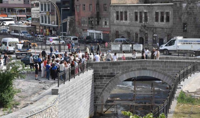Tren yolcuları Bitlis'in doğal ve tarihi mekanlarını gezdi