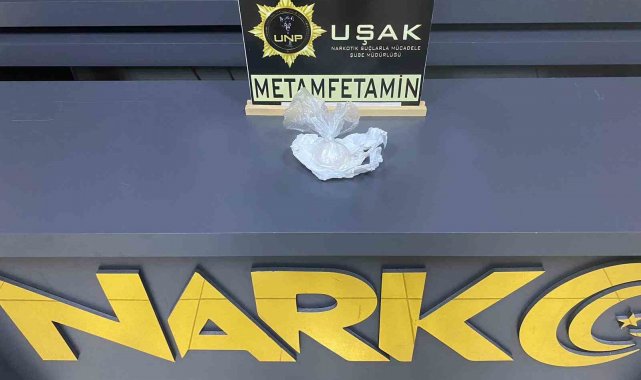 Uşak'ta 2 uyuşturucu satıcısı tutuklandı