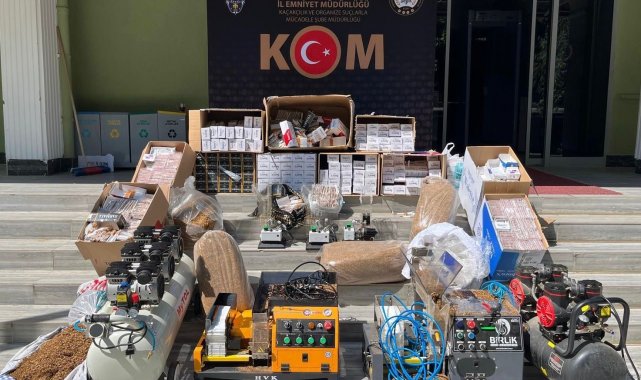 Uşak'ta yapılan operasyonlarda çok sayıda kaçak makaron ele geçirildi