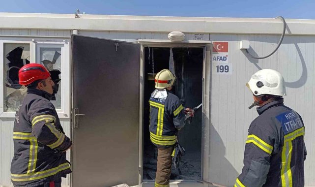 Yanan konteynerde maddi hasar oluştu