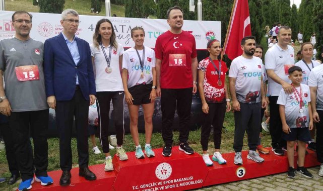 15 Temmuz 4. Vatan Koşusu'nda 'Şehitler Makamı'na koşuldu