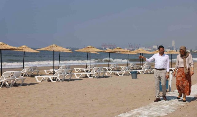Akdeniz'in ilk halk plajı Karaduvar'da açıldı