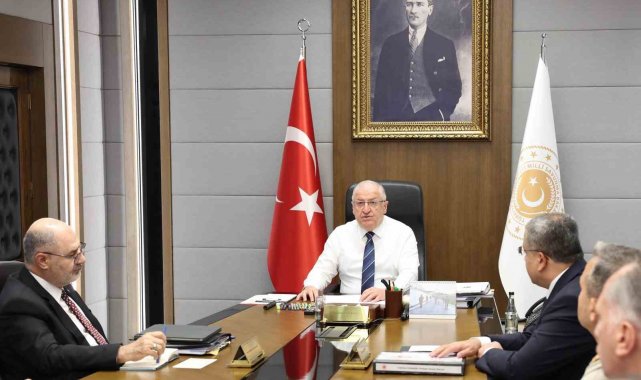 Bakan Güler: "Türkiye'ye karşı faaliyet gösteren bazı unsurların kamu düzenini bozma girişimleri başarısız kılınacaktır"
