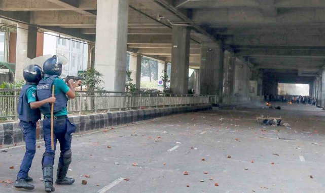 Bangladeş'teki protestolarda ölü sayısı 10'a yükseldi