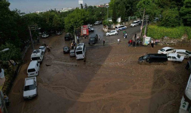 Bursa'da sağnak yağışla oluşan selin bilançosu havadan görüntülendi