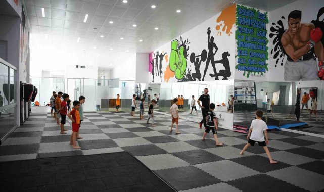 Çayırovalı çocukların yaz spor eğitimleri sürüyor