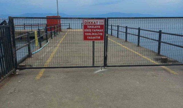 Çökme riskine karşı Kumla iskelesine mühür vuruldu