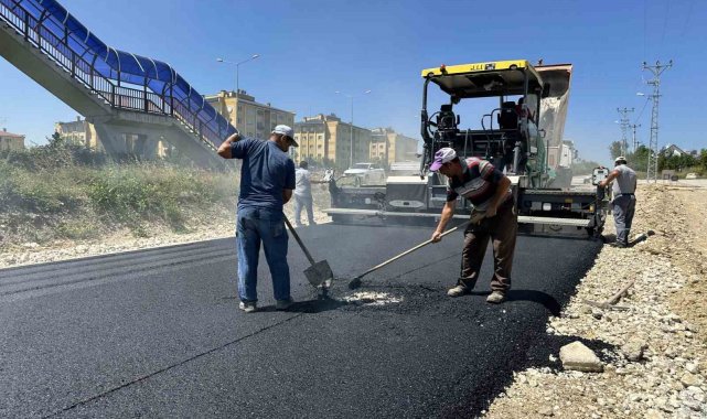 Dağkent'te yan yol yenileniyor