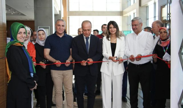 Elazığ'da hasta ve yakınlarının katkısı ile el işi ve resim sergisi açıldı