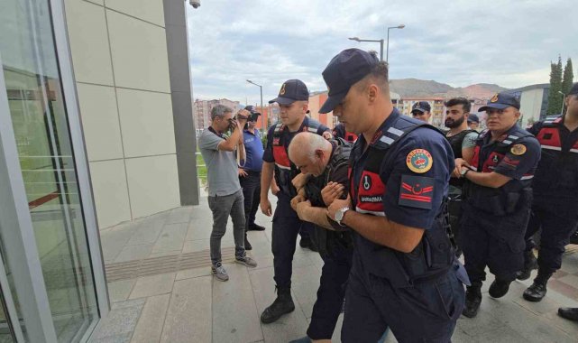 Eski muhtarı öldüren yeni muhtar hakim karşısında