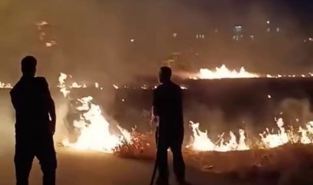 Evlere yakın çıkan yangın korku ve paniğe neden oldu