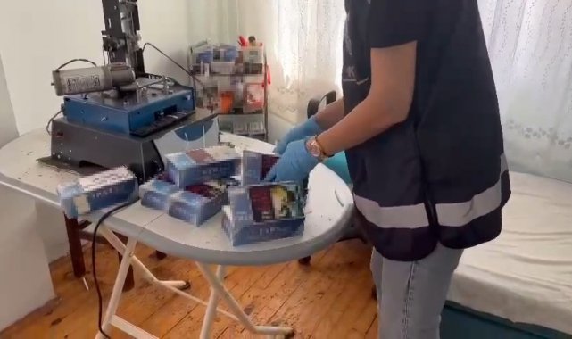 Evleri adeta sigara fabrikasına çevirmişler