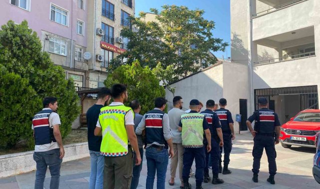 İstanbul ve Tekirdağ'da göçmen kaçakçılarına darbe