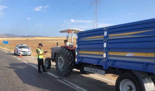 Jandarmadan tarım araçları ve traktörlere yönelik denetim