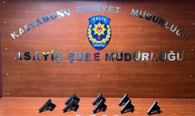 Kastamonu'da 8 adet ruhsatsız tabanca ele geçirildi: 2 gözaltı