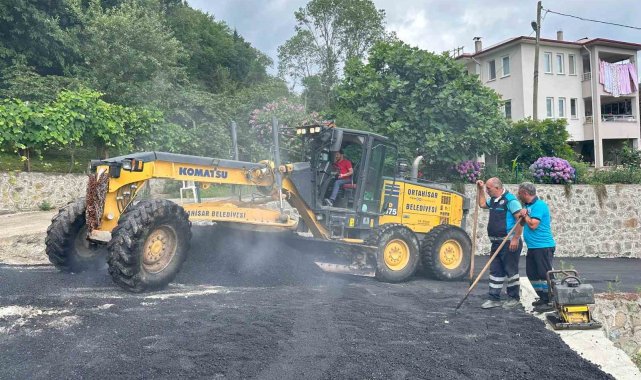 Kelebek hastası Ayşenur için 120 metrelik beton yol asfaltlandı