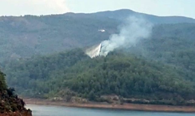 Marmaris'te yıldırım yangını