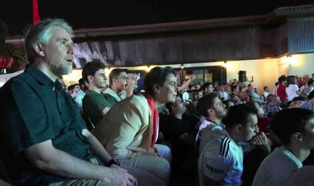 Millilerin zafer coşkusu Bağlarbaşı Kongre Ve Kültür Merkezi'nde yaşandı