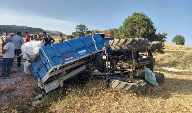 Traktör şarampole devrildi: 5 yaralı