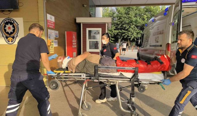 Traktörün ezdiği çiftçi ağır yaralandı