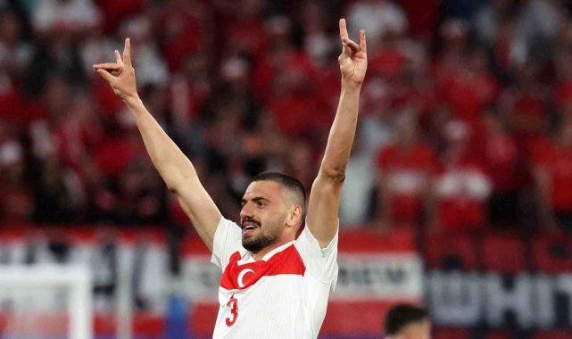 UEFA Disiplin Komitesi, milli futbolcu Merih Demiral'a Avusturya maçında yaptığı 'Bozkurt' işareti nedeniyle 2 müsabakadan men cezası verdi.