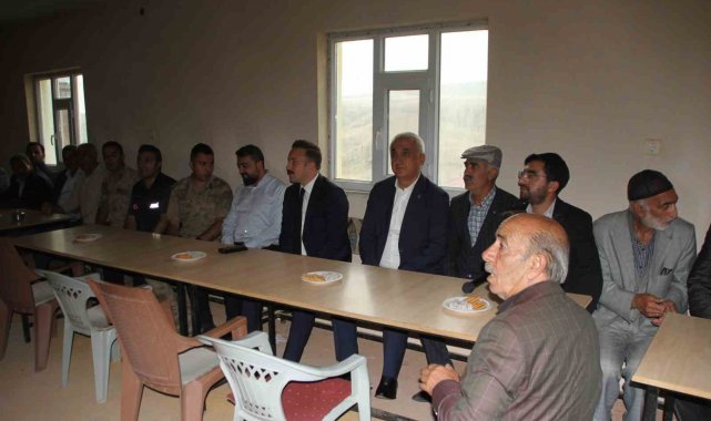Vali Çakır'dan sel felaketinin yaşandığı köye taziye ziyareti