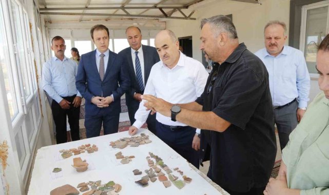 Vali Dağlı'dan Kalehisar ören yerinde inceleme