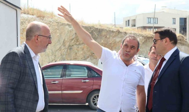 Vali Işın, 1453 Fetih Camii'nin inşaat çalışmalarını inceledi