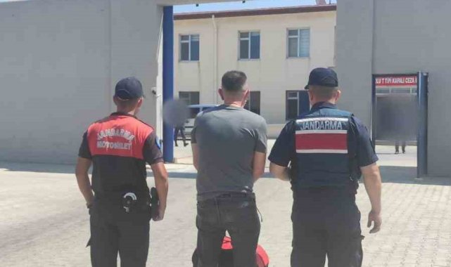 Afyonkarahisar'da adam yaralama suçundan aranan şahıs yakalandı
