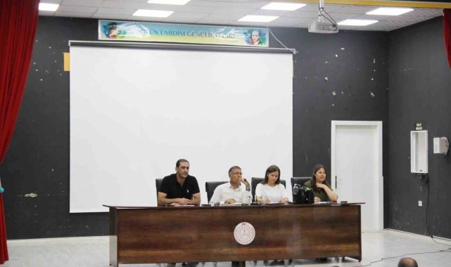 Ağrı'da okullar, yeni projelerle donatılarak güçlendirilecek